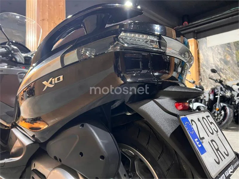 Piaggio X10 500 – Vista 53