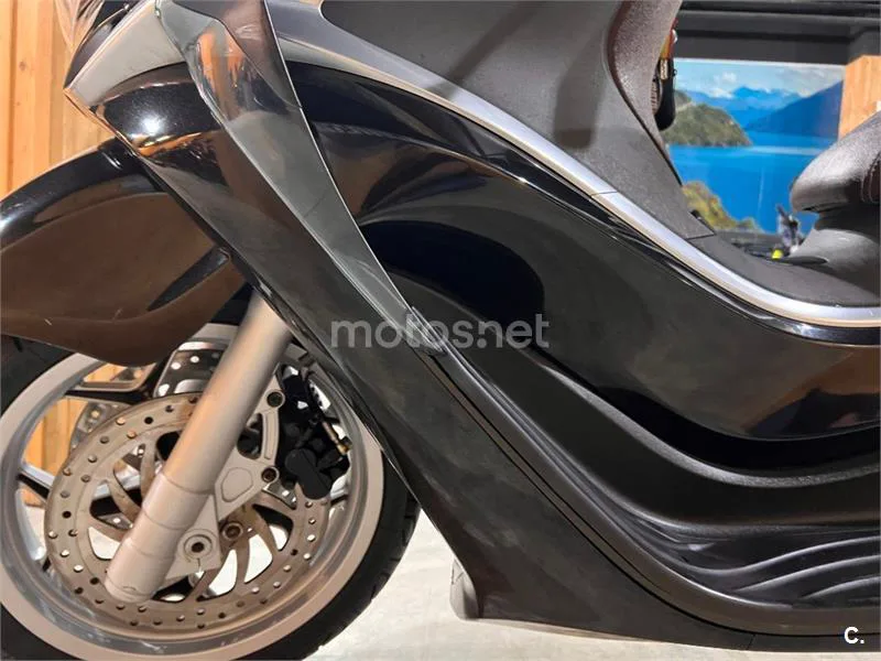 Piaggio X10 500 – Vista 62