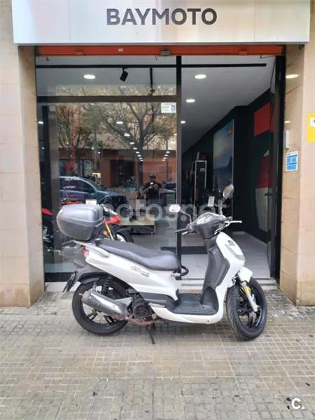 Peugeot Tweet 125 – Vista 5