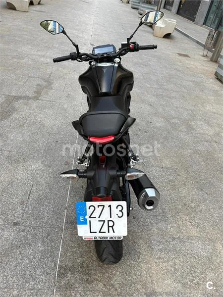 Yamaha MT-125 – Vista 10