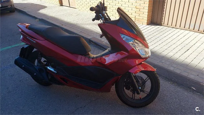 Honda PCX 125 – Vista 3