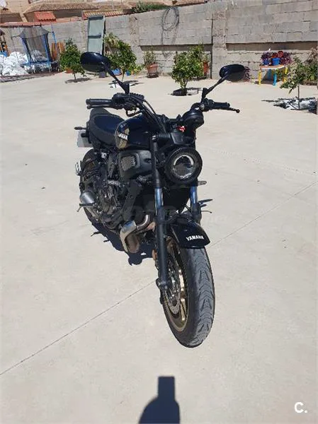 Yamaha XSR700 – Vista 3