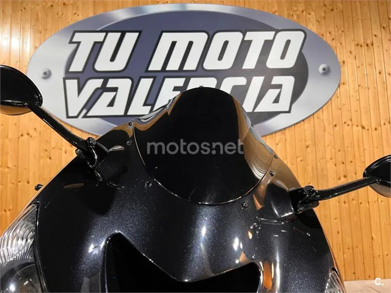 Kawasaki ZZR 1400 – Vista 12