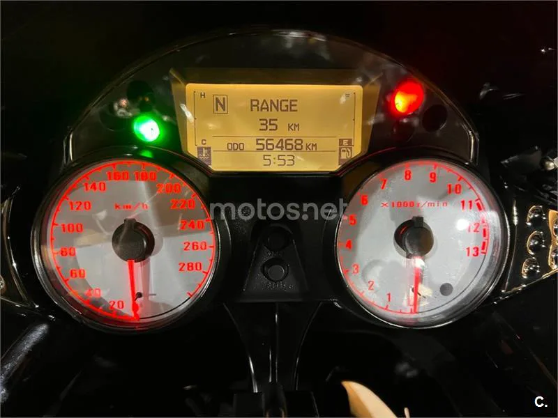 Kawasaki ZZR 1400 – Vista 25