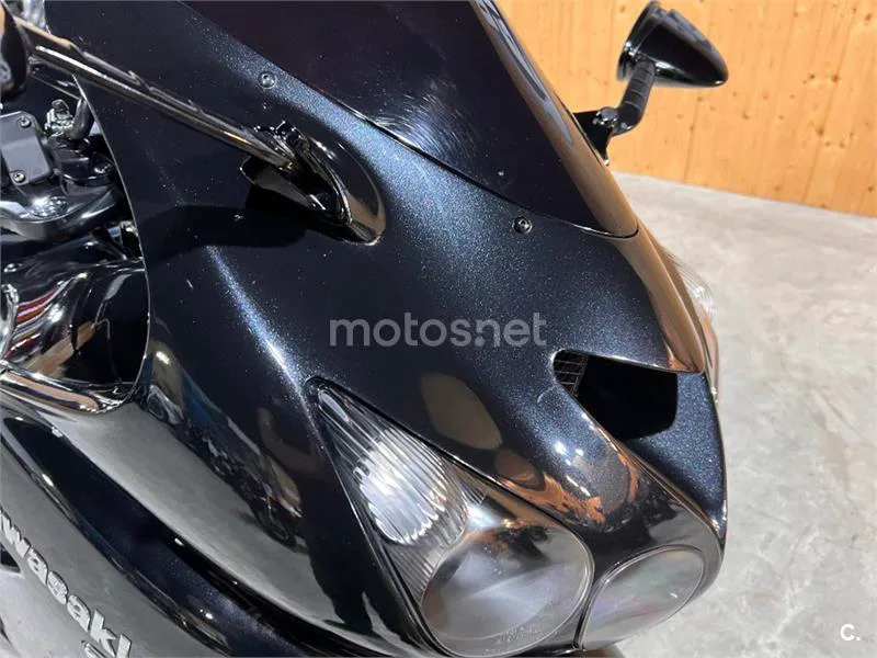Kawasaki ZZR 1400 – Vista 27