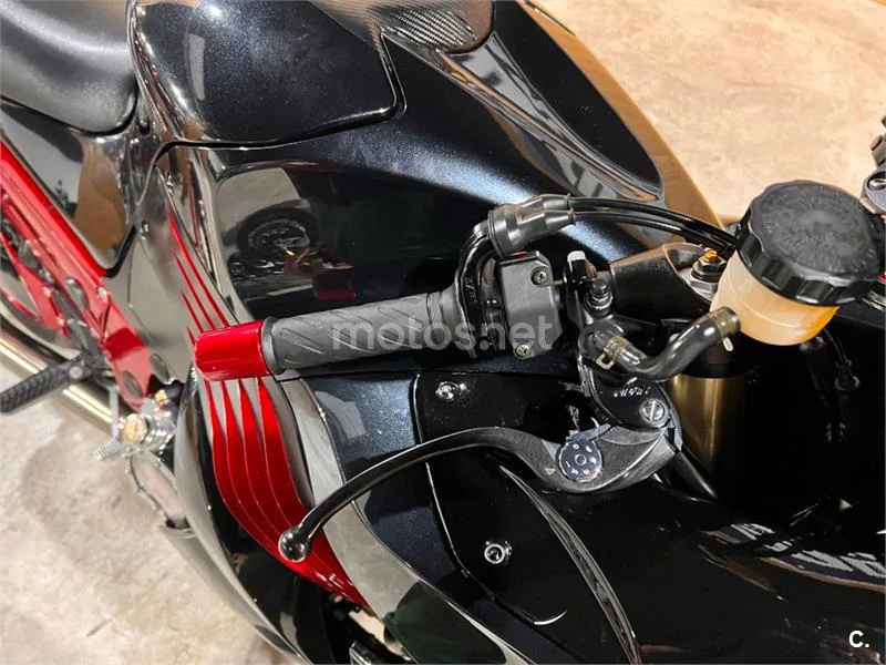 Kawasaki ZZR 1400 – Vista 35