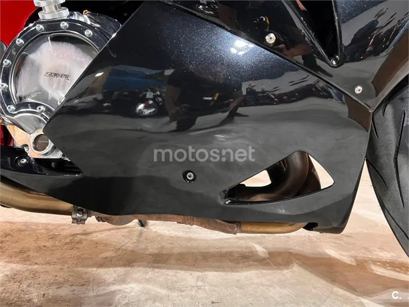 Kawasaki ZZR 1400 – Vista 38