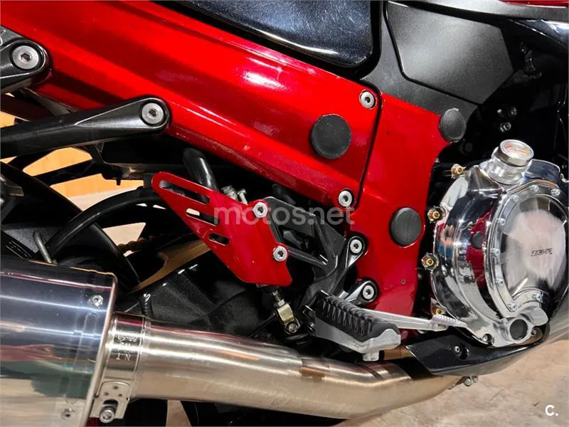 Kawasaki ZZR 1400 – Vista 45