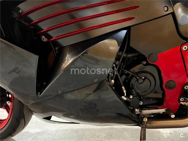 Kawasaki ZZR 1400 – Vista 64