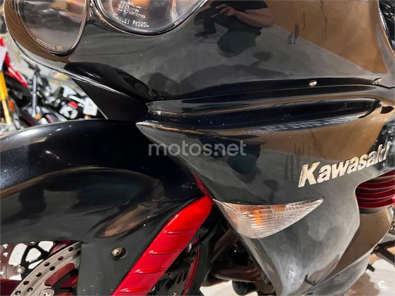 Kawasaki ZZR 1400 – Vista 73