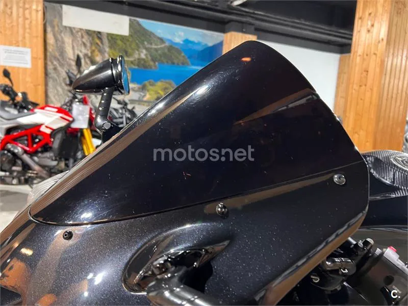 Kawasaki ZZR 1400 – Vista 75