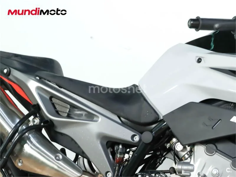 KTM 790 – Vista 21