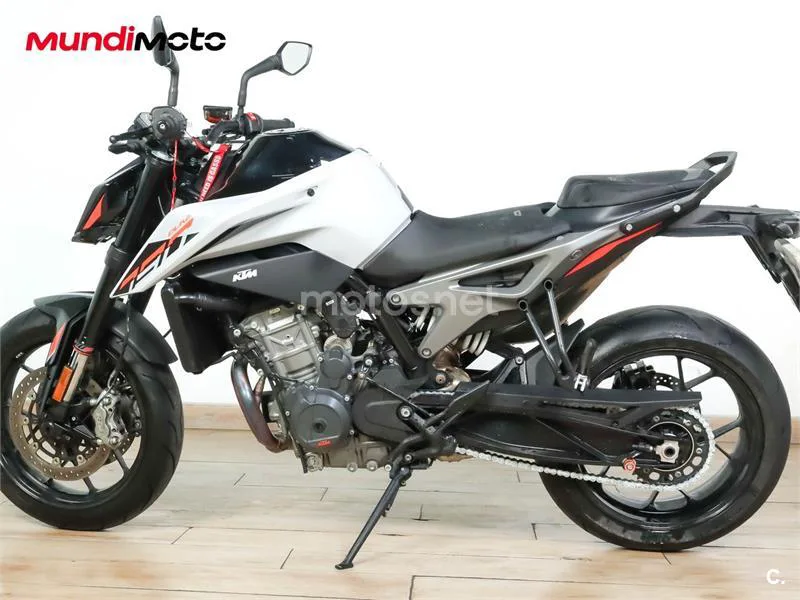 KTM 790 – Vista 6