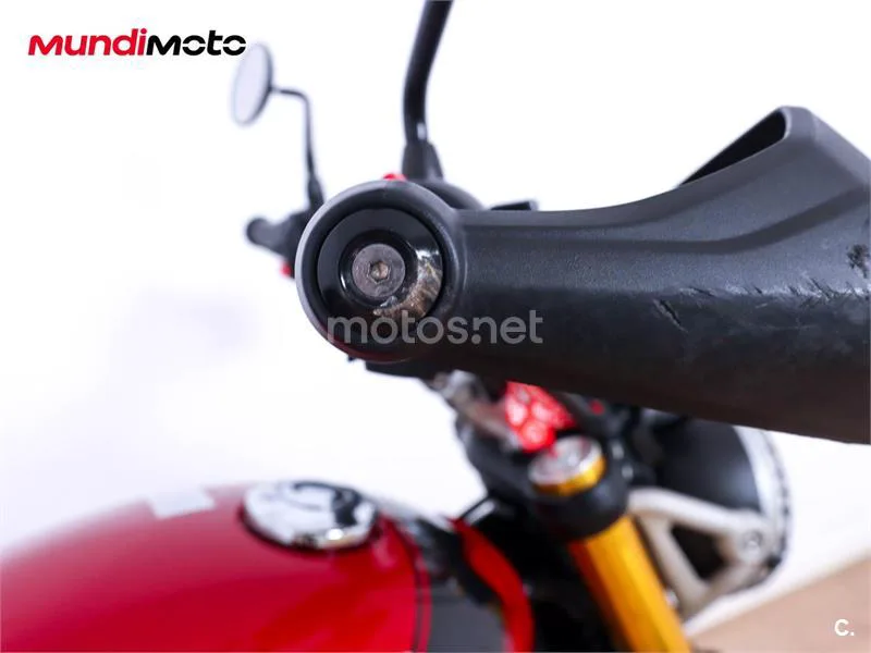 Triumph Scrambler 400 X – Vista 15
