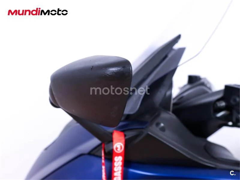 Yamaha TMAX 530 – Vista 17