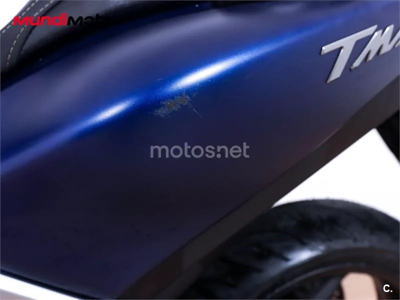 Yamaha TMAX 530 – Vista 18