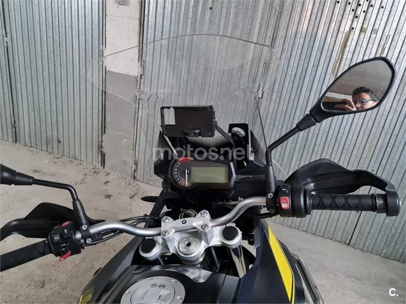 BMW F 750 – Vista 16