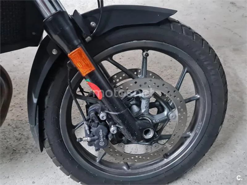 BMW F 750 – Vista 7