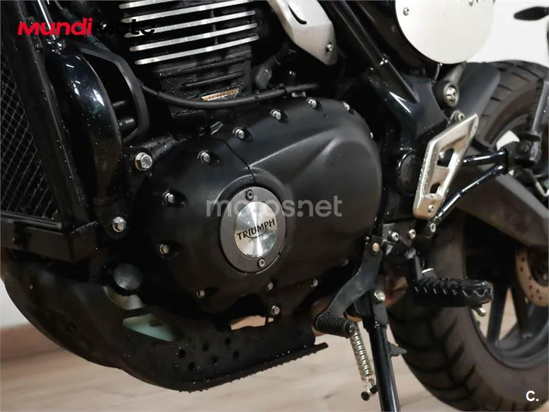 Triumph Scrambler 400 X – Vista 10