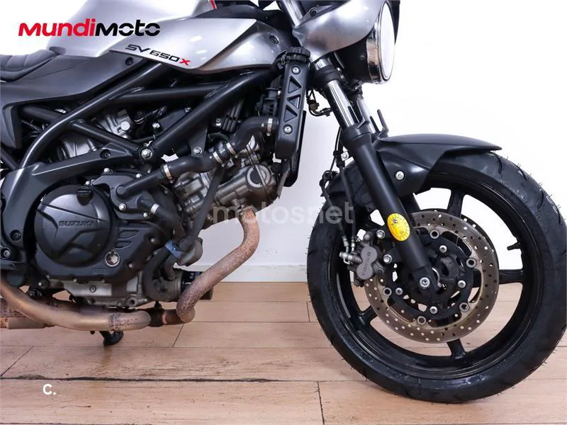 Suzuki SV 650 – Vista 23