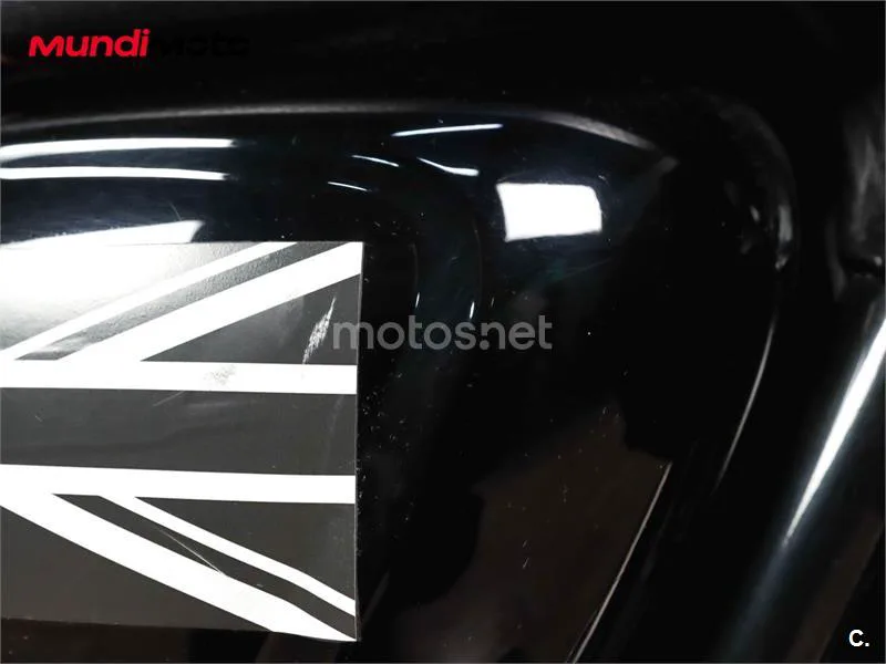 Triumph Street Twin – Vista 15