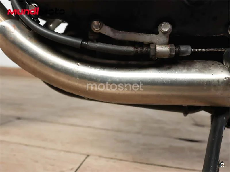 Triumph Street Twin – Vista 16