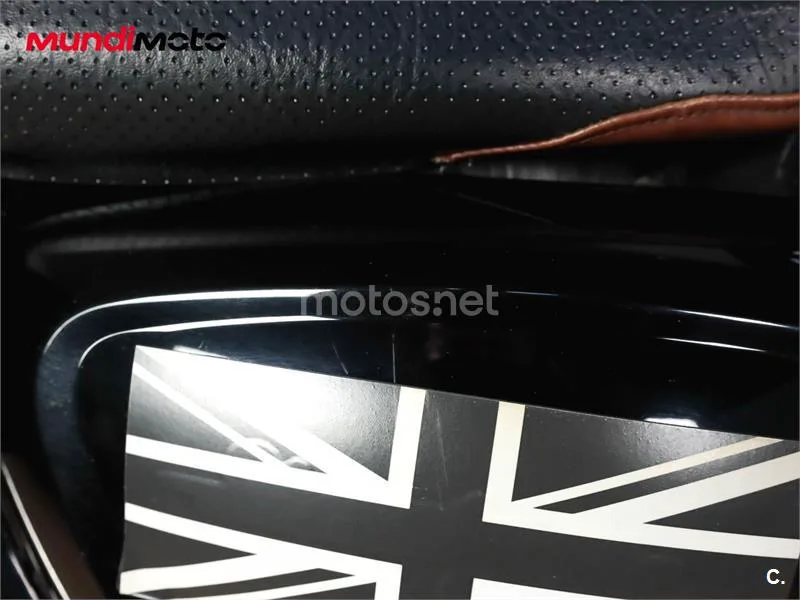 Triumph Street Twin – Vista 20