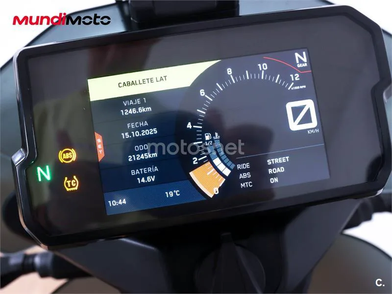 KTM 790 – Vista 12