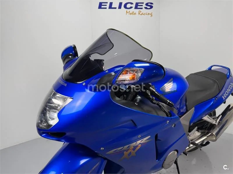 Honda CBR 1100 XX – Vista 15