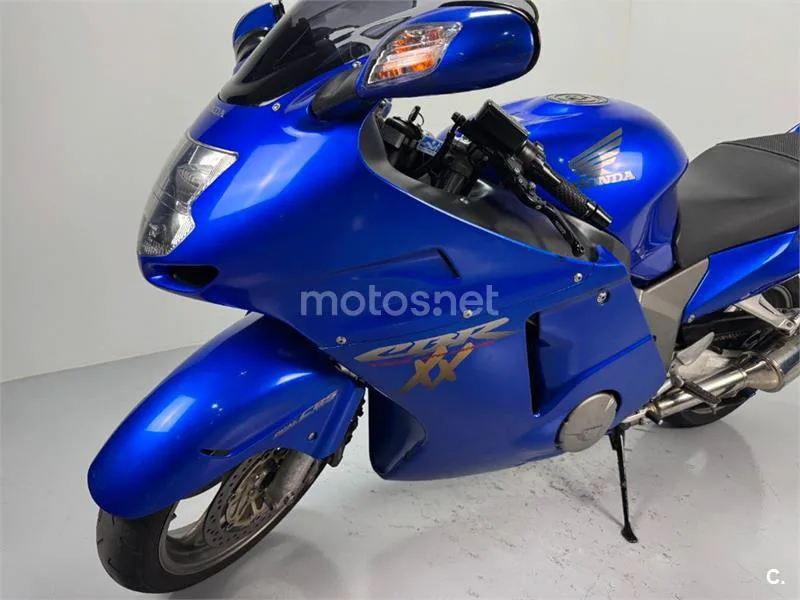 Honda CBR 1100 XX – Vista 16