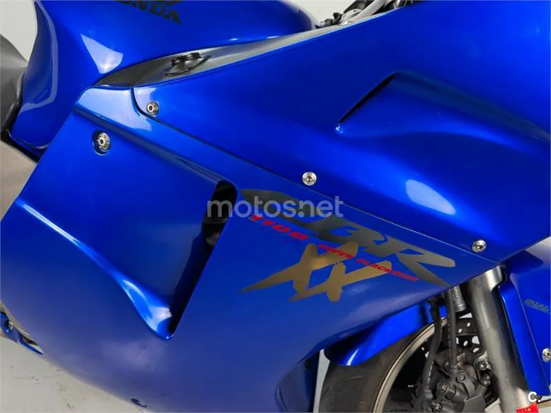 Honda CBR 1100 XX – Vista 6