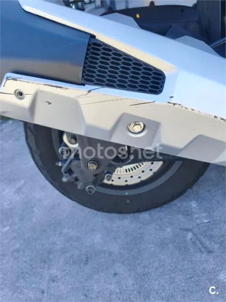 Kymco DTX 125 – Vista 4