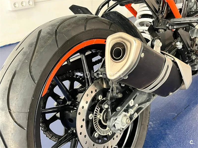 KTM 125 – Vista 19