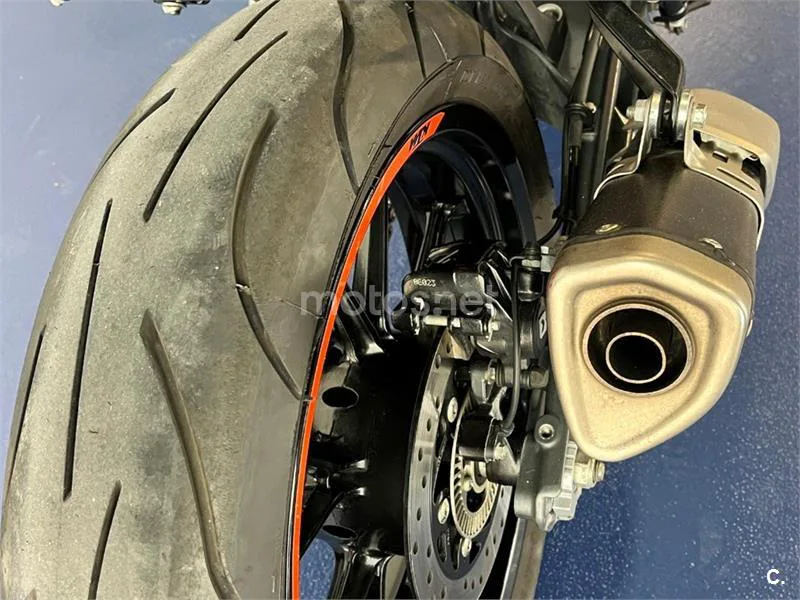 KTM 125 – Vista 22