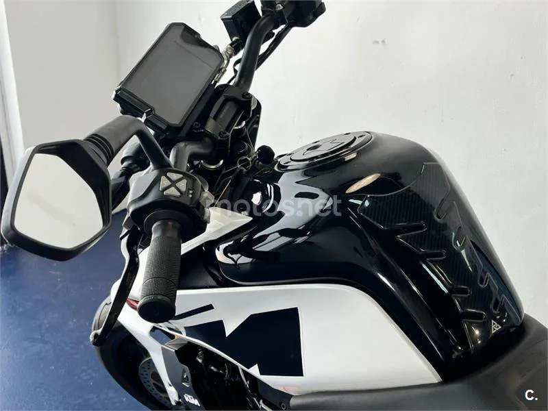 KTM 125 – Vista 45