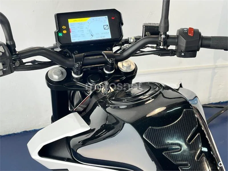 KTM 125 – Vista 51