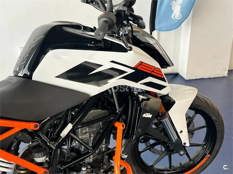 KTM 125 – Vista 56