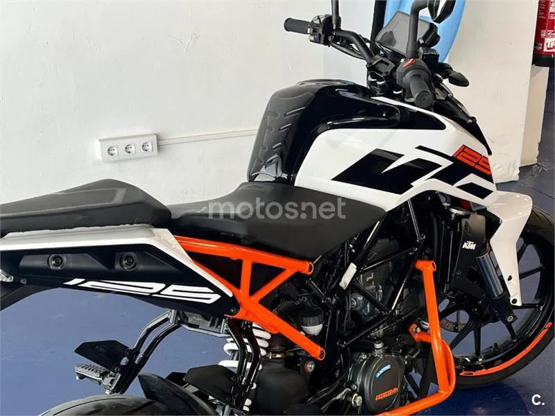 KTM 125 – Vista 58