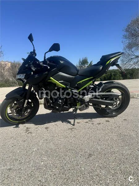 Kawasaki Z900 – Vista 2