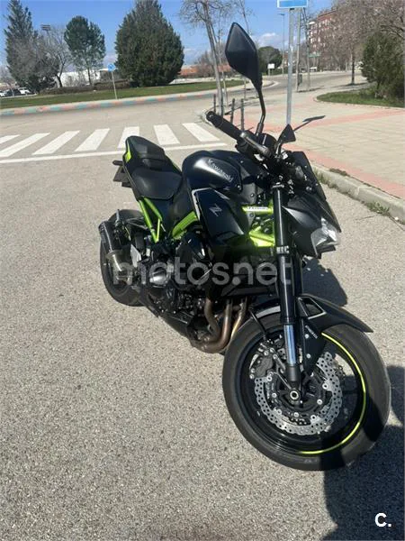 Kawasaki Z900 – Vista 3