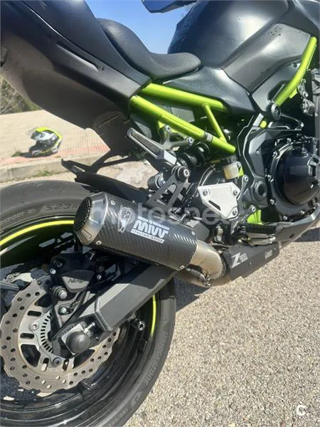 Kawasaki Z900 – Vista 8