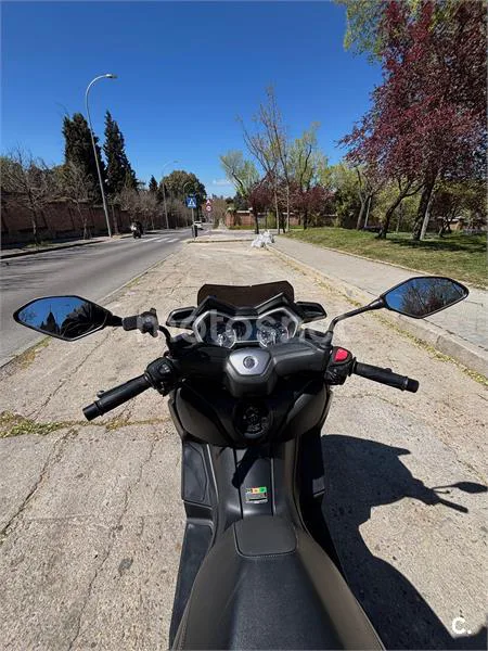 Yamaha XMAX 125 – Vista 7