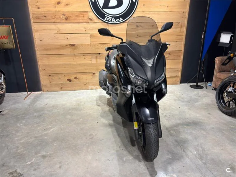 Yamaha XMAX 400 – Vista 13