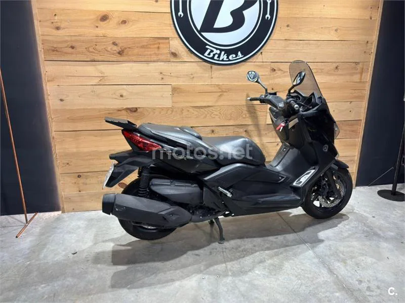 Yamaha XMAX 400 – Vista 19