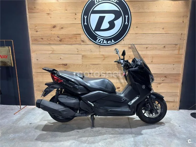 Yamaha XMAX 400 – Vista 20