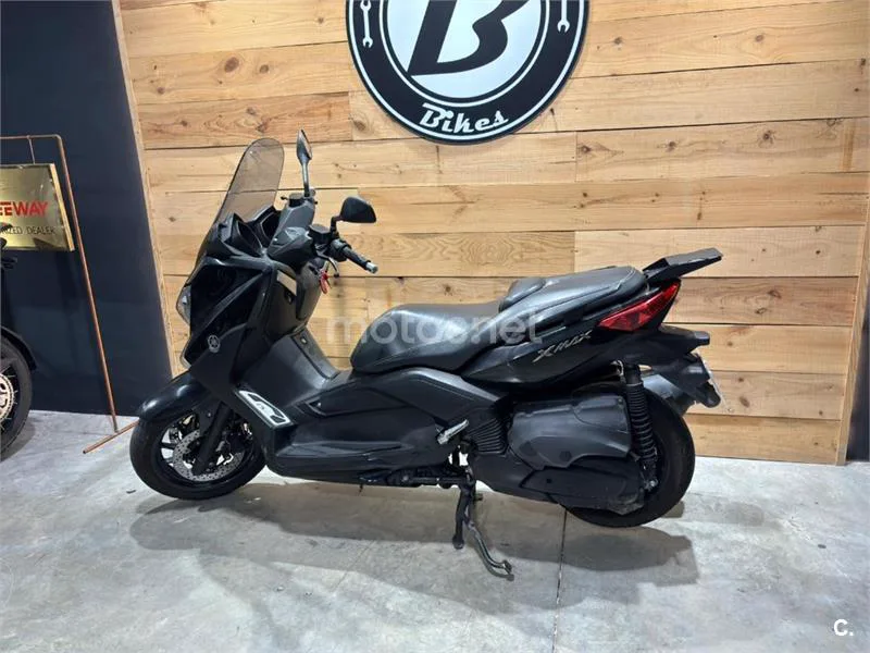 Yamaha XMAX 400 – Vista 6