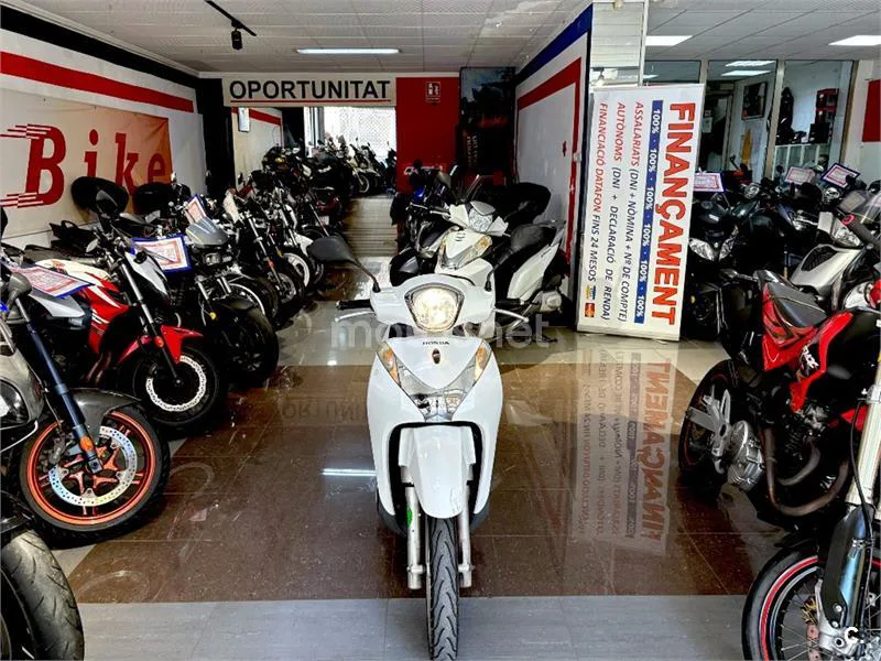 Honda SH 125i – Vista 11