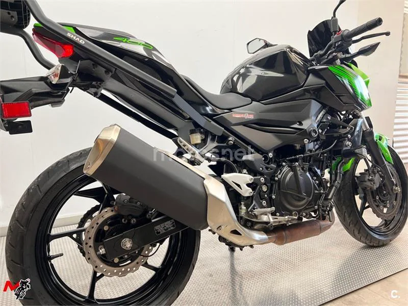 Kawasaki Z400 – Vista 5