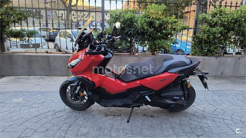 Honda ADV 350 – Vista 5