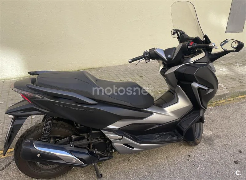 Honda Forza – Vista 3